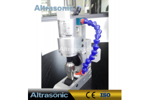 Ultrasonic cutting and sealing machine