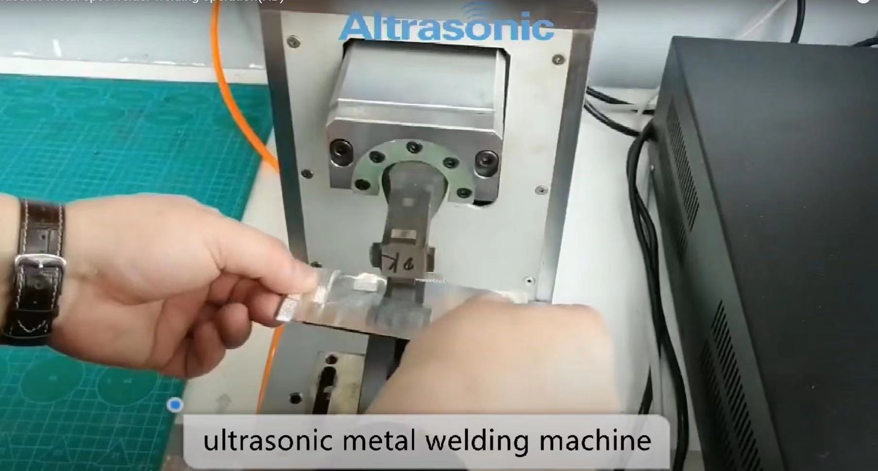 Die Anwendung einer Ultraschall-Punktschweißmaschine für Metall