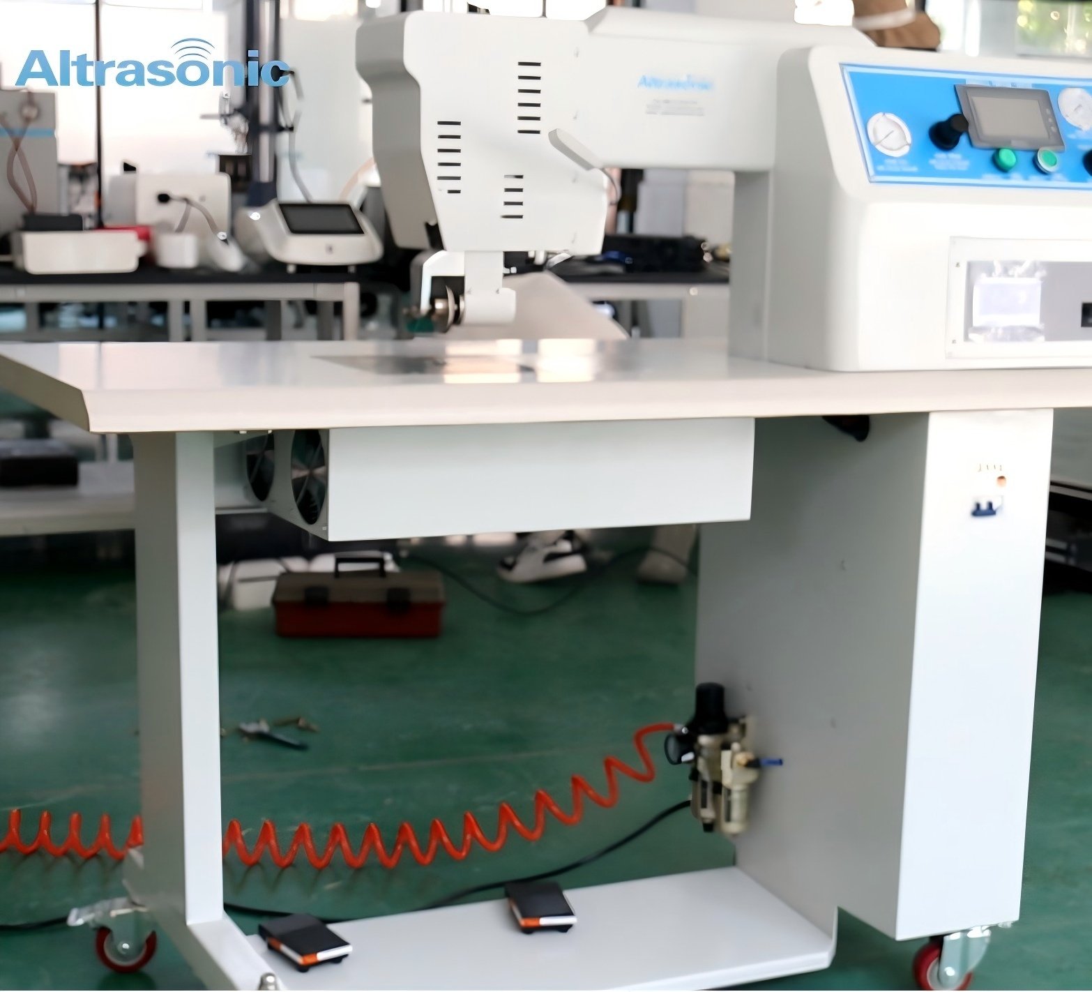 Ultraschall-Nähmaschine zum Versiegeln und Schneiden von PU